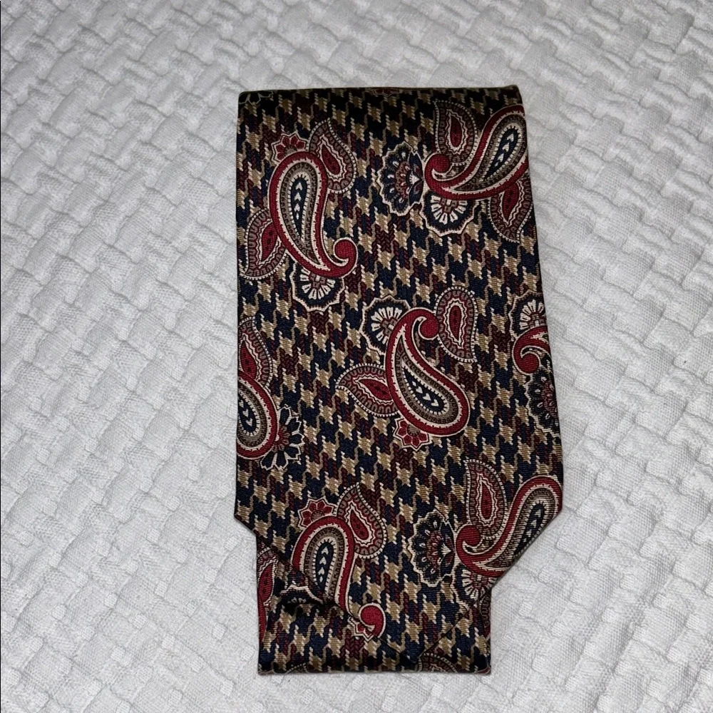 Pierre Cardin stylish tie